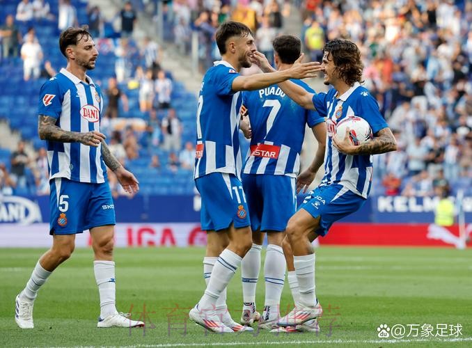 每体：巴斯克斯即将离队 马洛卡和西班牙人都有意